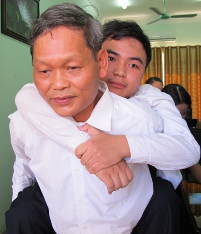 1 thí sinh tàn tật được đặc cách vào ĐH Vinh  - 5