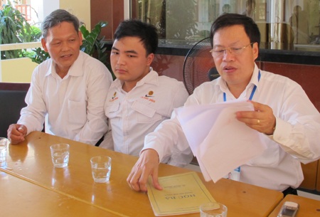 1 thí sinh tàn tật được đặc cách vào ĐH Vinh  - 3