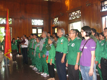 Hành trình xuyên Việt từ Làng Sen đến bến Nhà Rồng - 4 Hành trình xuyên Việt từ Làng Sen đến bến Nhà Rồng - 4