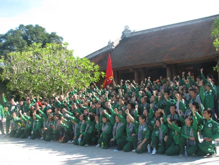 Hành trình xuyên Việt từ Làng Sen đến bến Nhà Rồng - 6 Hành trình xuyên Việt từ Làng Sen đến bến Nhà Rồng - 6