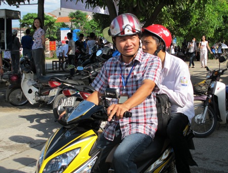 Chàng sinh viên cao học thuê phòng trọ miễn phí cho sĩ tử - 3