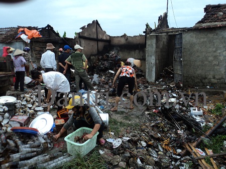 Lại cháy chợ ở Nghệ An - 1