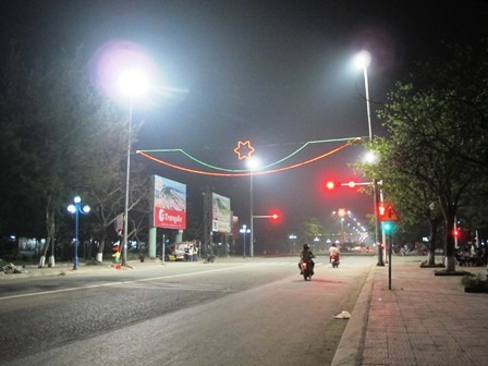 Giật đồ của khách du lịch, bị bắt sau 1km tháo chạy - 1