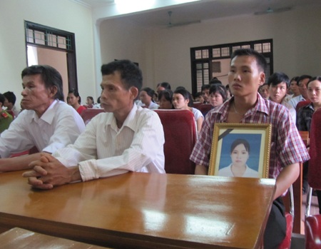 Tử hình kẻ cứa cổ bạn gái vì bị từ chối tình yêu - 2