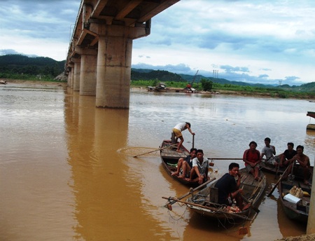 Nỗi đau quặn lòng người ở lại  - 3