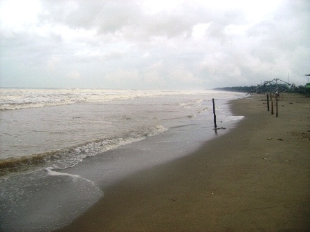 Bão số 3 suy yếu, người dân nhẹ nhõm  - 2