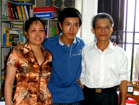 Thủ khoa 29,5 điểm: “Chọn ngành Y vì mong được cứu người” - 1