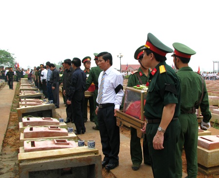 Quy tập hơn 11.000 liệt sỹ quân tình nguyện từ Lào về nước - 2