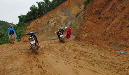 Khủng khiếp một con đường - 5