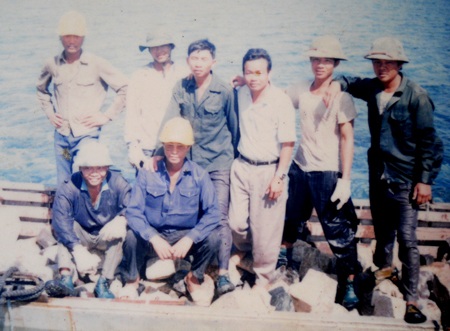 Ký ức người chở đá xây đảo chìm Đá Đông - 1
