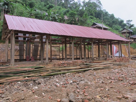 Ngổn ngang trường học ... khi cơn lũ đi qua  - 12