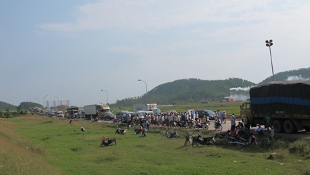 Tai nạn kinh hoàng, 2 người chết tại chỗ - 3