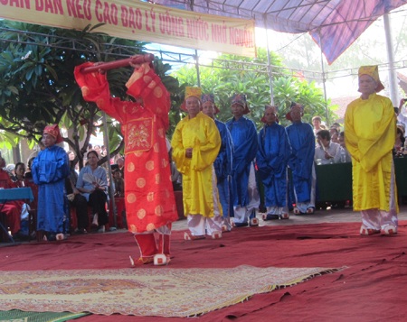 Hào hùng lễ giỗ Hoàng đế Quang Trung - 1 Hào hùng lễ giỗ Hoàng đế Quang Trung - 1
