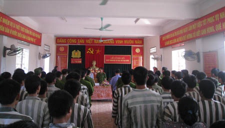 322 phạm nhân hạnh phúc ngày trở về - 2