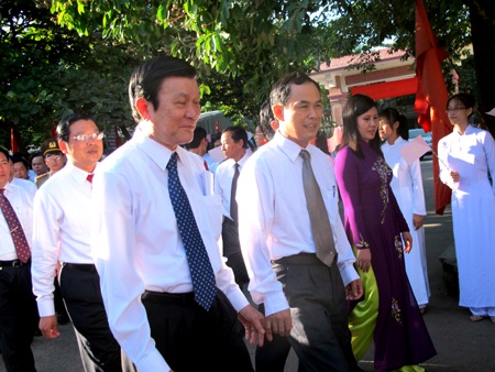 Chủ tịch nước dự khai giảng ở ngôi trường giàu thành tích xứ Nghệ  - 8