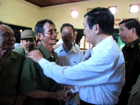 Chủ tịch nước Trương Tấn Sang thăm Trung tâm điều dưỡng thương binh - 1 Chủ tịch nước Trương Tấn Sang thăm Trung tâm điều dưỡng thương binh - 1