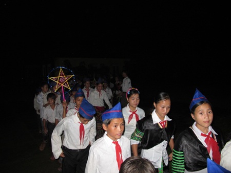 Tết Trung thu đầu tiên ở thung lũng Huồi Hỷ - 7