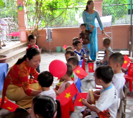 Nghệ An: Hơn 5.800 giáo viên mầm non vào biên chế - 1