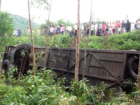 Hiện ít nhất có 3 người chết và 35 người bị thương