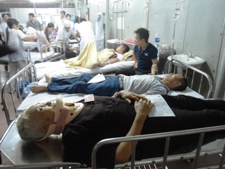 Các nạn nhân bị thương đang được cấp cứu tại Bệnh viện 115 Nghệ An