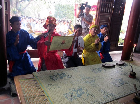 Rộn ràng khai hội Đền Vạn - 5 Nghi lễ cầu cho quốc thái dân an tại Đền Vạn.