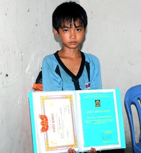 Trần Đình Phong với bảng thành tích xuất sắc của mình.