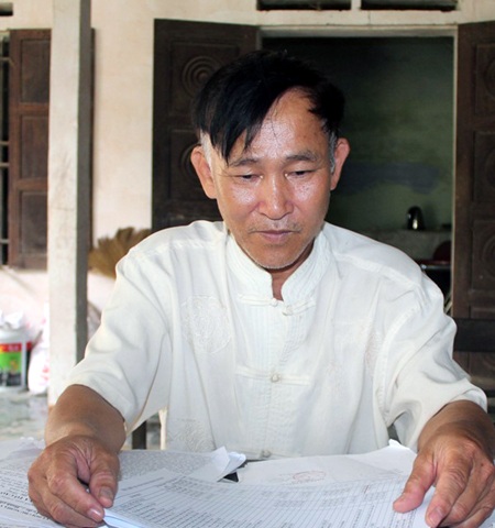 Sau nhiều lần bị đe dọa ông Hồ Đức Dinh rất lo lắng cho tính mạng của gia đình và bản thân.