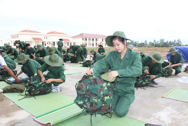 Sau đó, các bạn bỏ vào ba lô chuẩn bị cho một cuộc thực hành mới.