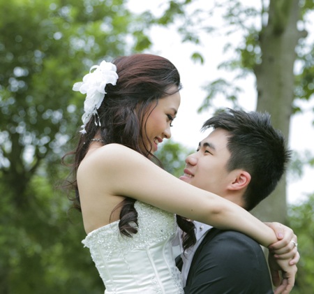 Sự tham gia của quán quân giọng hát việt 2012 Hương Tràm.