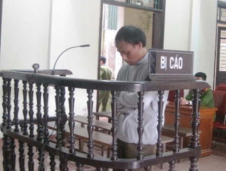 Bị cáo Tùng tại phiên tòa.