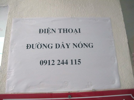 Cần đặt thông báo về đường dây nóng tại các phòng bệnh! - 1 Đường dây nóng bệnh viện: Nơi nóng, nơi nguội!