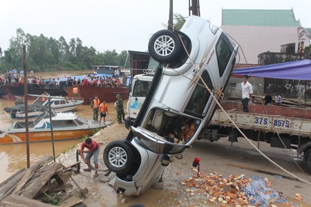 Anh Dũng cùng mẹ (một bức ảnh trên trang Facebook của anh Dũng)