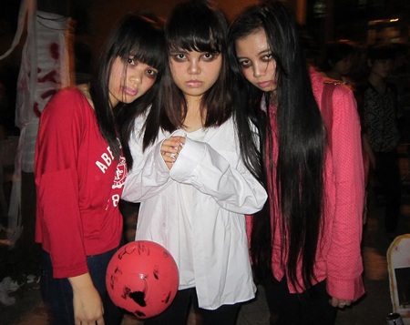 Những bóng ma lạnh lùng trong đêm linh hồn.