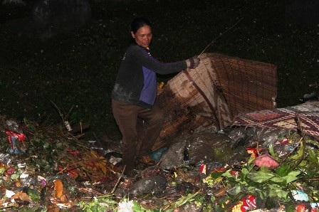 Với họ, có rác mới có Tết