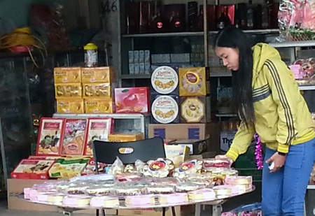 Socola năm nay đa dạng, phong phú nhưng vẫn trầm lắng người mua.