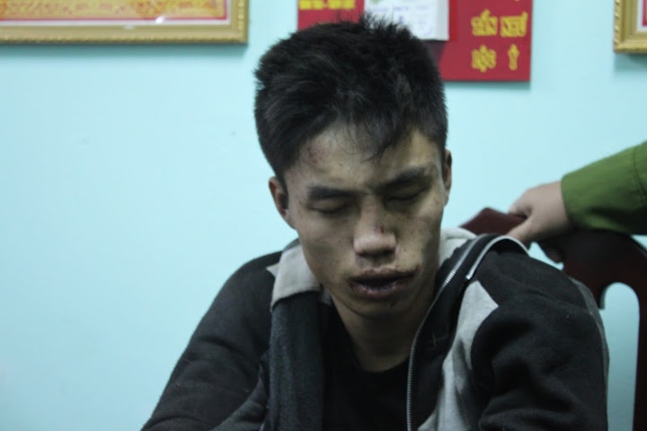 Đối tượng Nguyễn Văn Dũng tại cơ quan điều tra (Ảnh: Mạnh Cường - CANA).