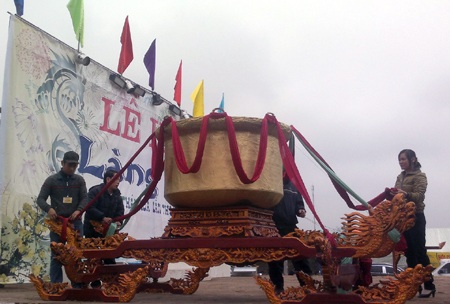 Nô nức trẩy hội Làng Vạc