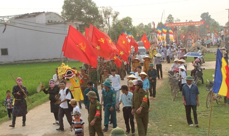 Người dân cầu bình an.