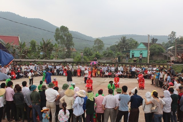 Đánh cờ người.