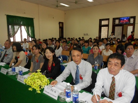 Hấp dẫn Lễ hội Văn hóa Nhật tại Huế - 3 Đông đảo thầy cô, phụ huynh, học sinh, sinh viên trong và ngoài nước đến cổ vũ cho các thí sinh.