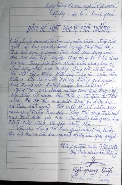 Mỏ đá đang phá cuộc sống sinh hoạt của người dân nơi đây.