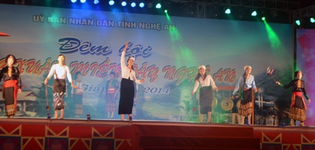 Sắc xuân miền Tây xứ Nghệ - 2 Những điệu hát, múa đậm đà bản sắc các dân tộc miền Tây Nghệ An.