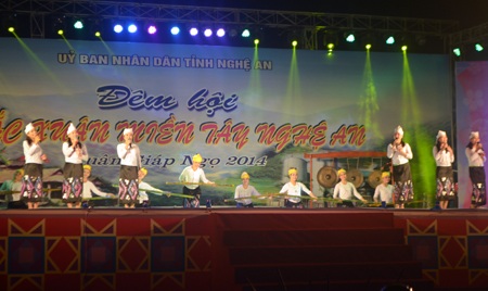 Những điệu hát, múa đậm đà bản sắc các dân tộc miền Tây Nghệ An.