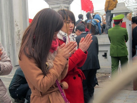 Chú “Voi thần” cũng được chau chuốt trước lúc tham gia rước lễ.