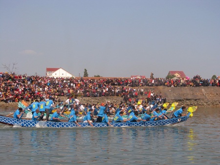  Về tham dự cuộc đua năm nay có 8 đội đến từ các phường, xã trong địa bàn.