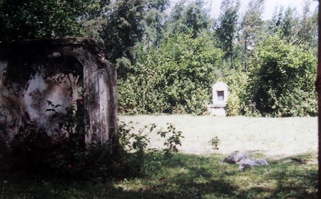 Dăm Mụ Nuôi - nơi đây vào ngày 3/4/1930 là nơi thành lập Chi bộ Cổng sản đầu tiên. 