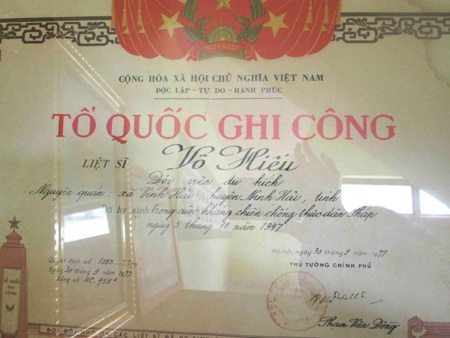 Xin hãy đừng thôi hy vọng - 3 Bằng tổ quốc ghi công liệt sỹ Võ Hiếu.