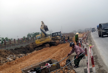 Quốc lộ 1A đoạn qua Nghệ An nhiều nguy cơ bị chậm tiến độ vì vướng mắc GPMB