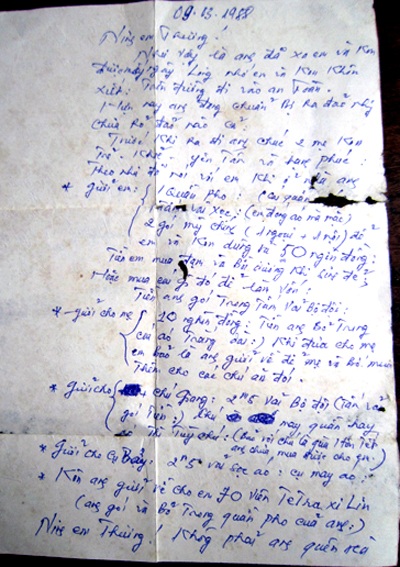 Mẹ Lưu Thị Linh - mẹ liệt sĩ Hồ Văn Nuôi đã cạn nước mắt kể từ ngày con hi sinh.