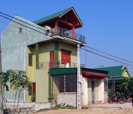 Ngôi nhà khang trang của bà Hoa tại xã Nghi Tiến.